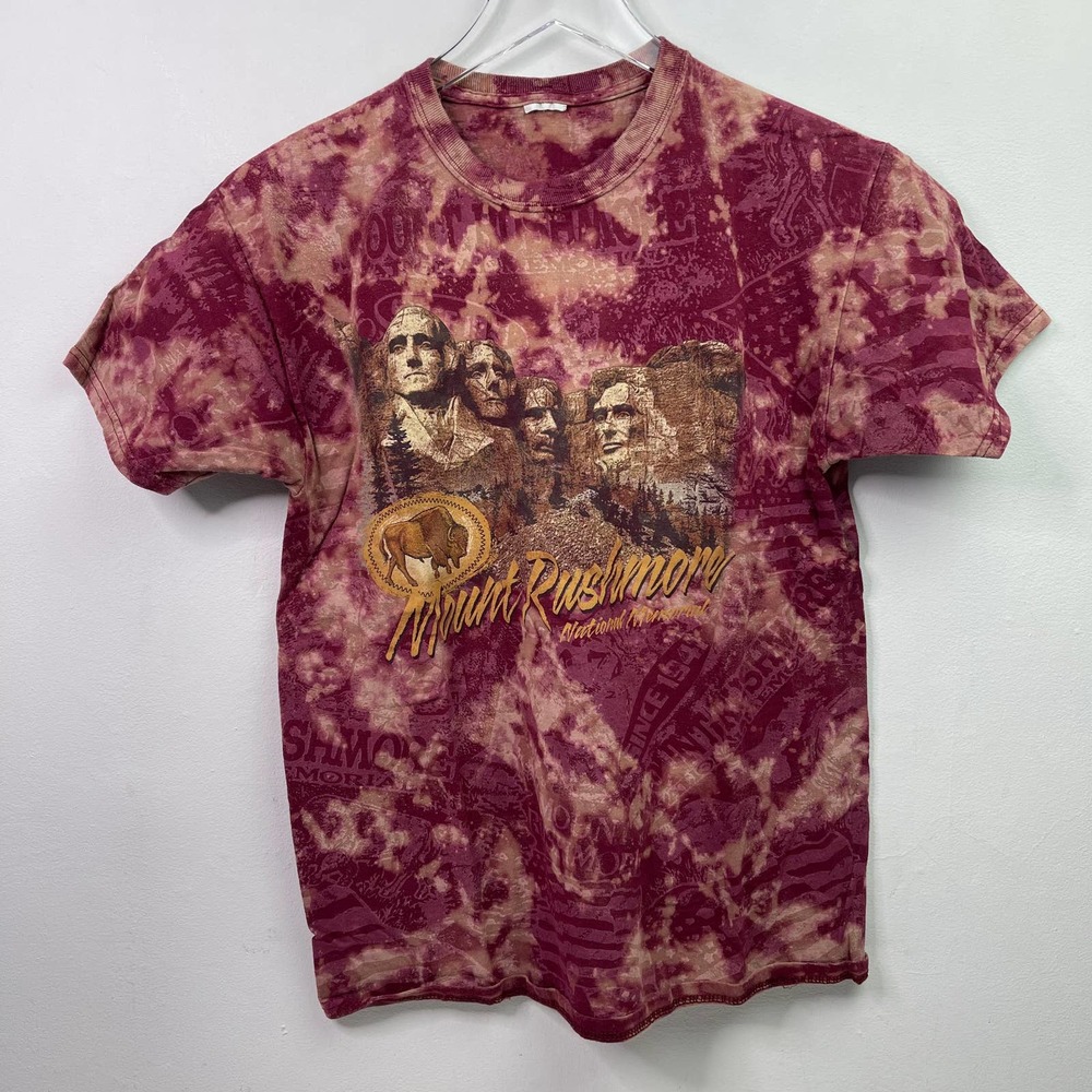 Vintage Mount Rushmore South Dakota All Over Print Patterned T-shirt — Small EUC
